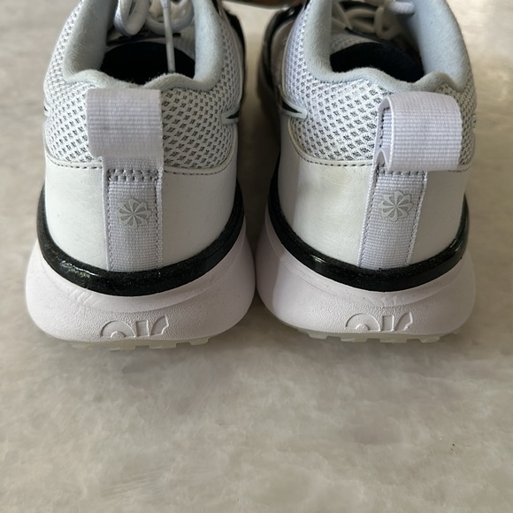 Nike turf shoes. Size 8. Never worn. - Picture 2 of 2